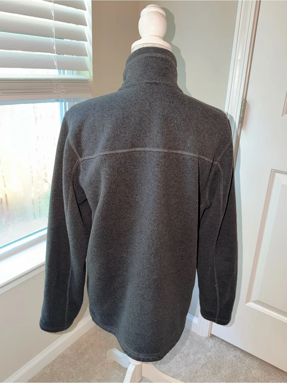 The North Face Men's Black Gordon 1/4 Zip-Up Fleece Pullover